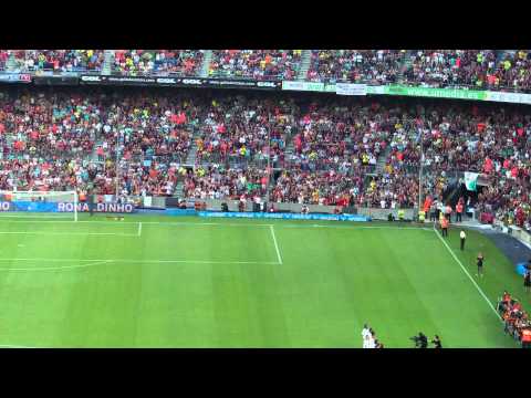 Barcelona vs AC Milan – Players Entrance