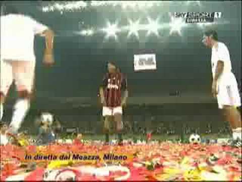 Ronaldinho,Abbas Farid & Soufiane Touzani Freestyle AC Milan