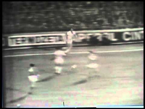 68-69 European Cup Semi Final 1st Leg – AC Milan v Manchester Utd