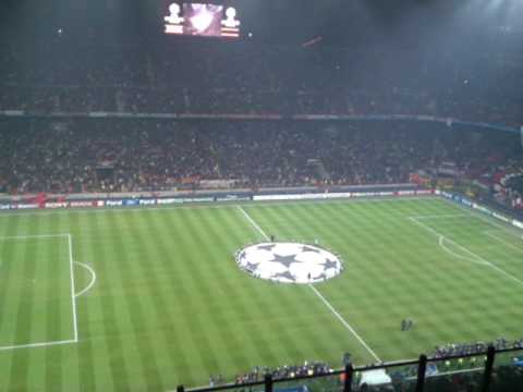 Milan A.C. vs Manchester United (2-3) Champions League 2010 Intro (Bazzo4x4 presente)