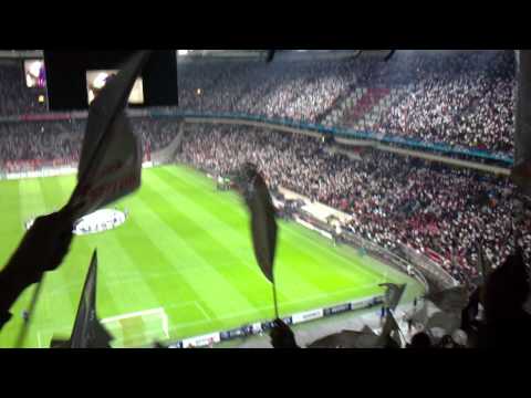 AFC Ajax – AC Milan Champions League-wedstrijd 28-11-2010 | Vlaggenlied [HD]